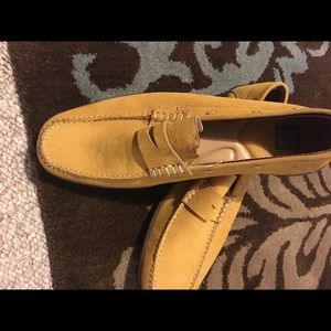 Men’s Soft Leather driving loafers,Mustard. NWT